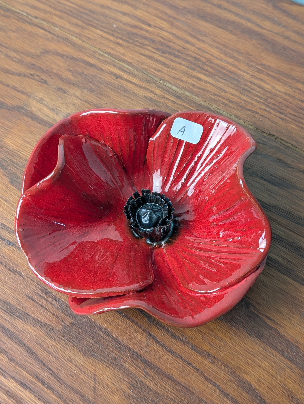 Klatschmohn aus glasierter Keramik, Klatschmohnrot – Garten- und Innendekoration